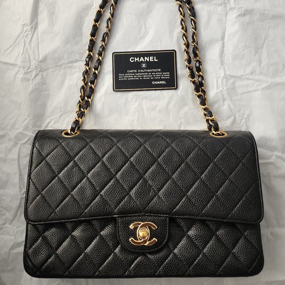 CHANEL - AUTHENTIC AND VINTAGE CLASSIC 11.12 HANDBAG